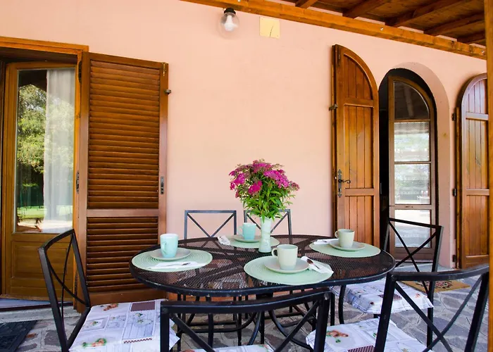 Villa Asia, Private With Pool Panicarola