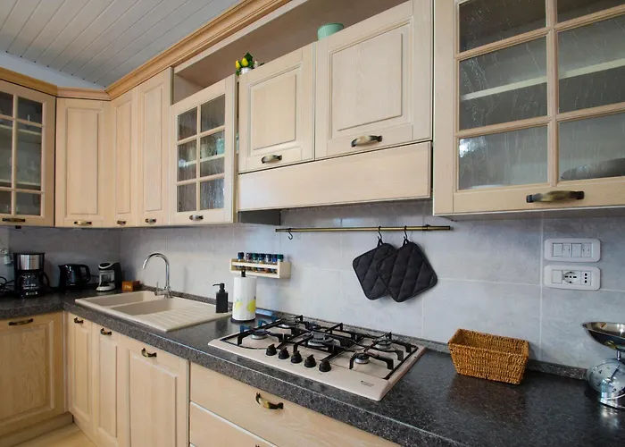 Asia, Private With Pool * Panicarola